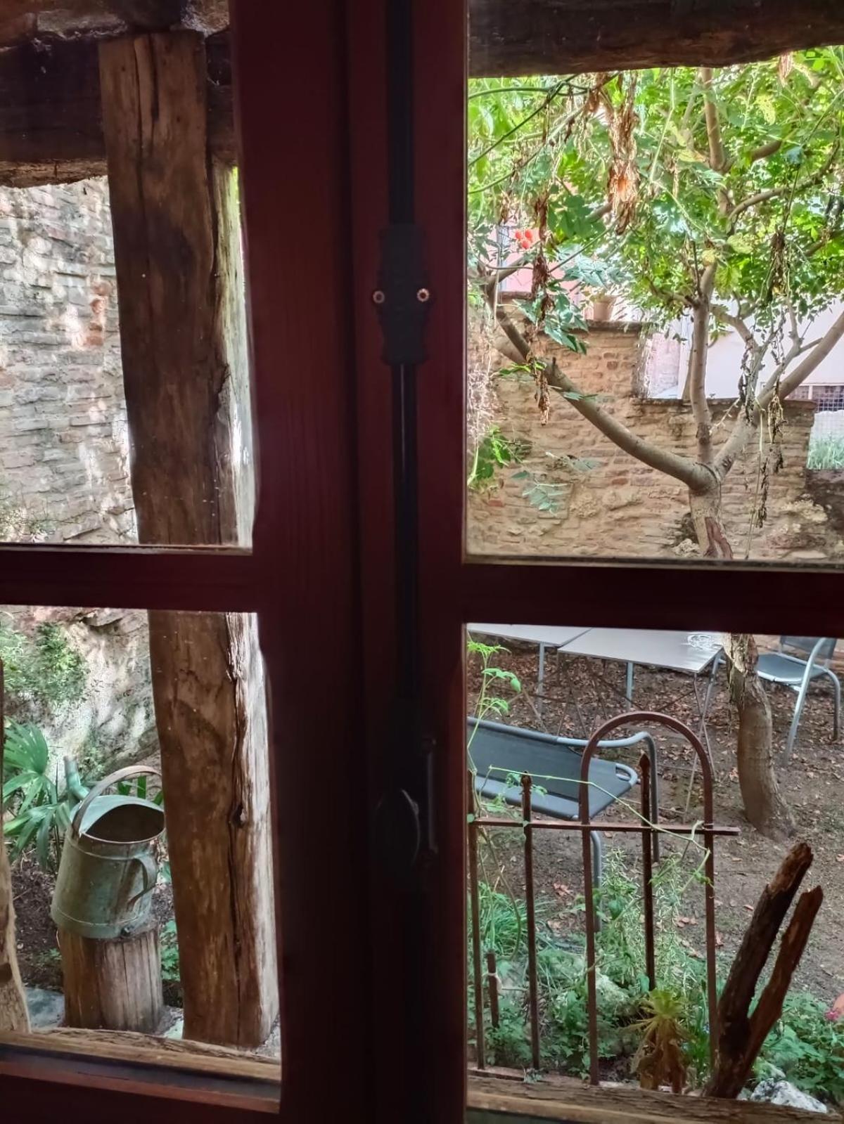 Bed and Breakfast La Lauze Et L'Anguille Gaillac Exterior foto